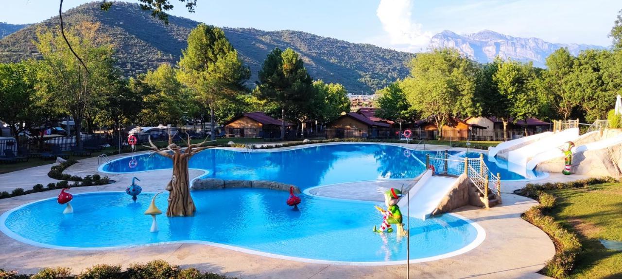 Wecamp Pirineos Hotel Boltana Luaran gambar