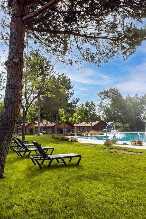 Wecamp Pirineos Hotel Boltana Luaran gambar