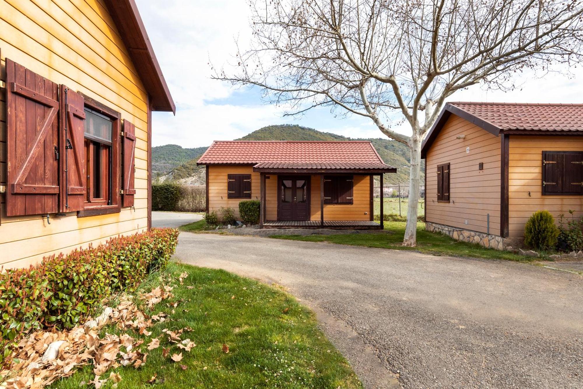 Wecamp Pirineos Hotel Boltana Bilik gambar