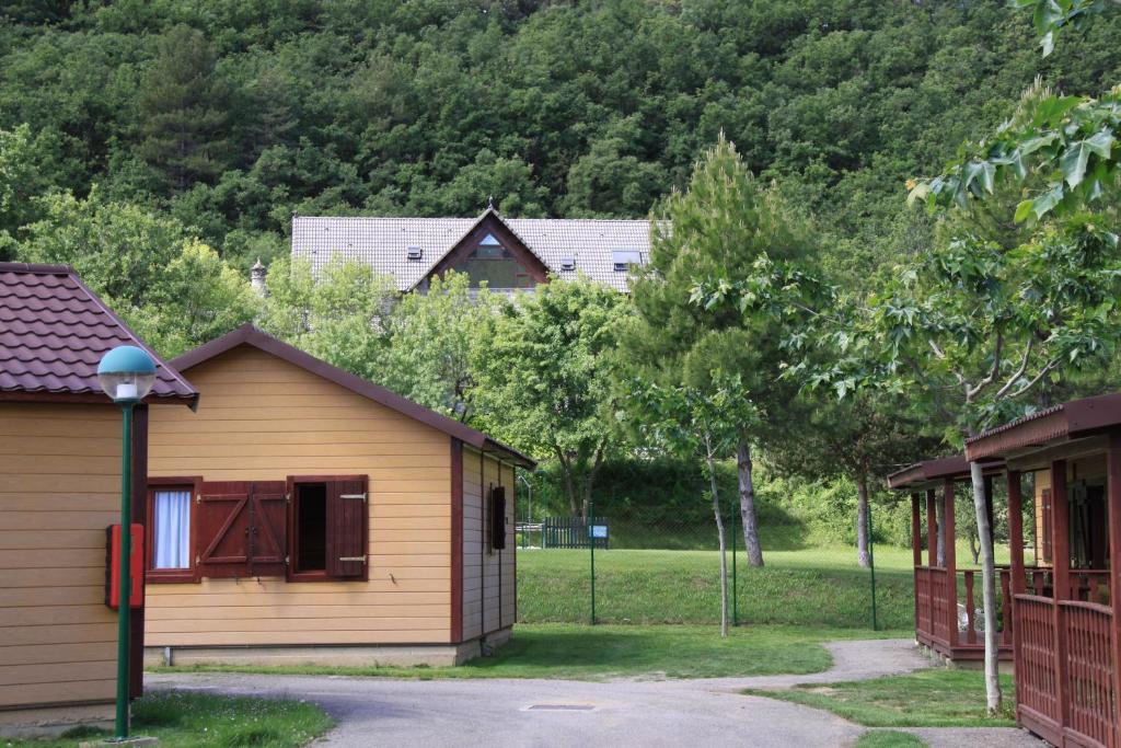 Wecamp Pirineos Hotel Boltana Luaran gambar